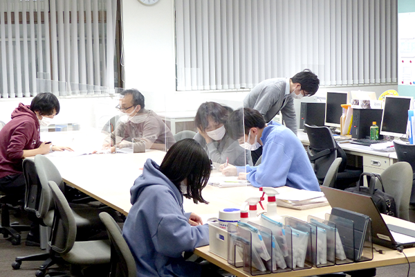 受験会場最寄りの校舎で受験直前まで講師陣が質問対応